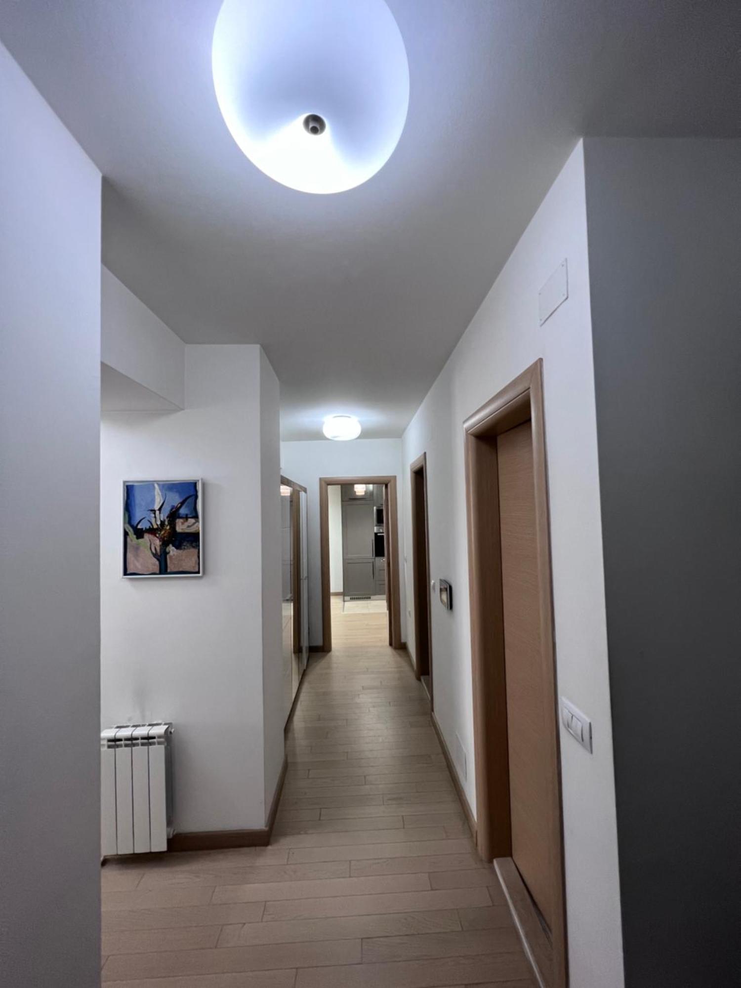 Modern Flatiron Apartment, Skopje Center Exterior foto